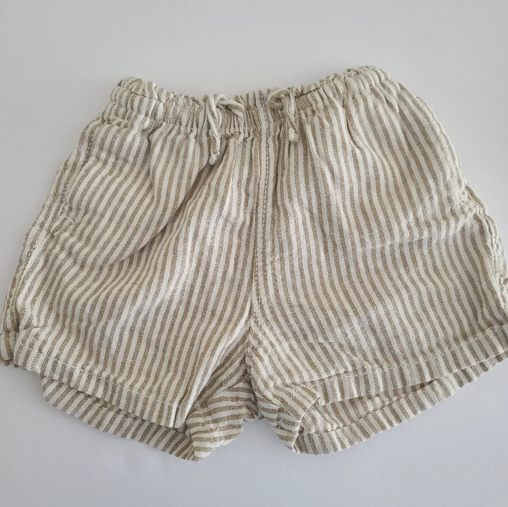 Girls Toddler Bundle Shorts Old Navy and Carter's Size 2T